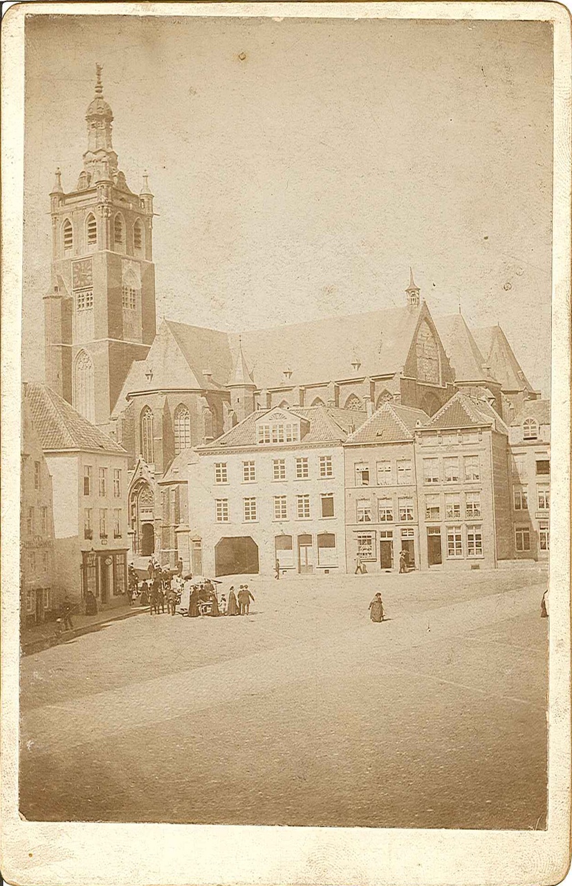 Serie foto’s van de kathedraalbrand in 1892